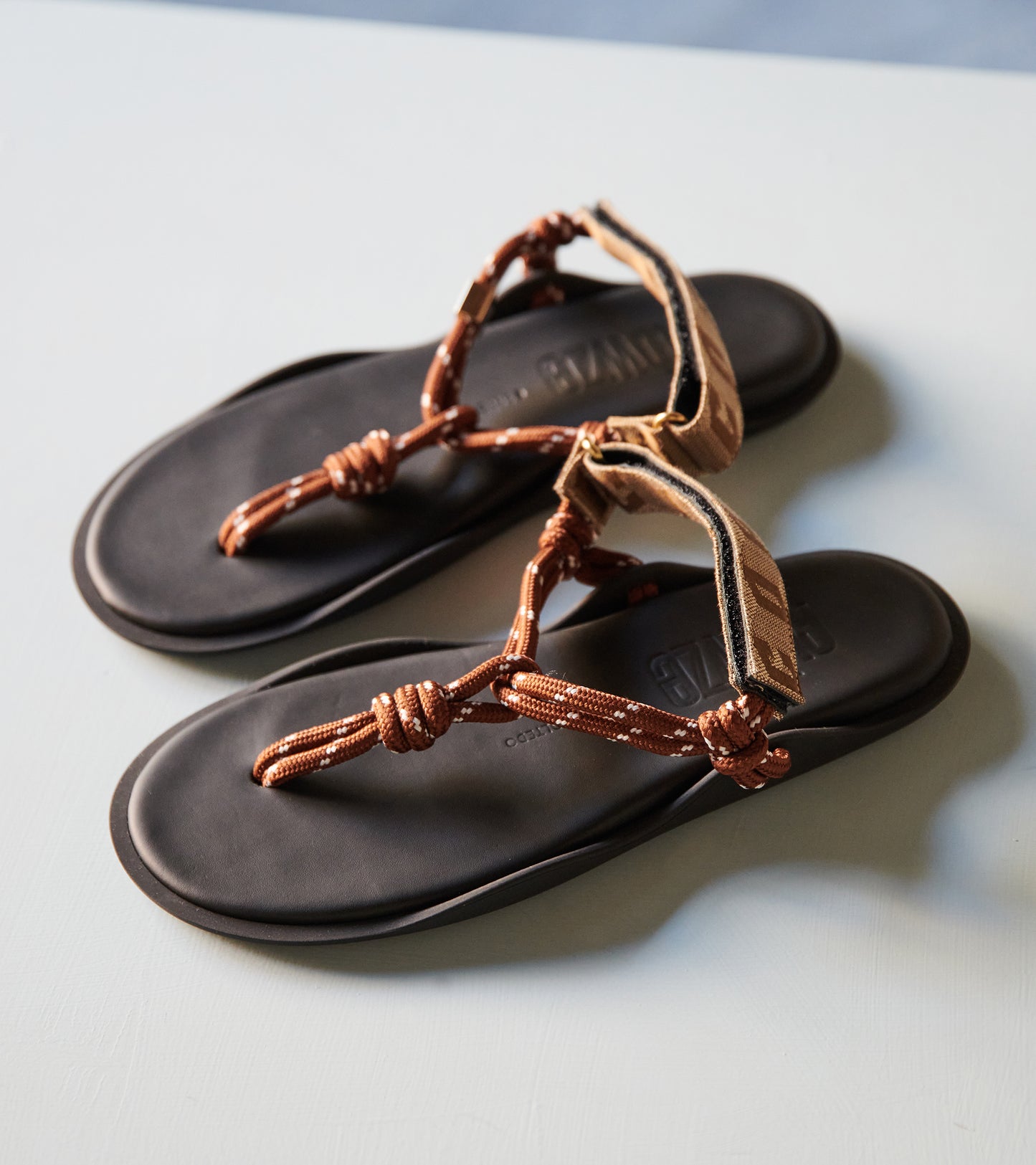 CORTO SANDALS