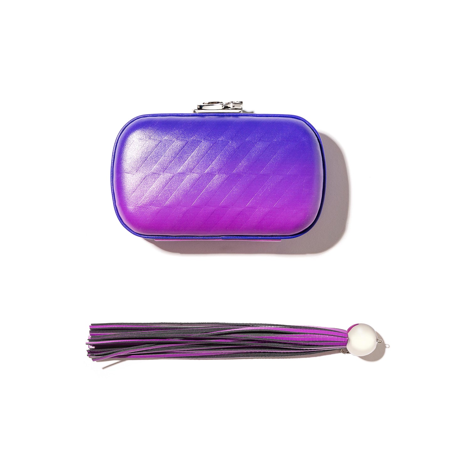 SUSAN WITH TASSLE ULTRAVIOLET ZIG ZAG 3D PRINT