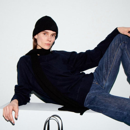 CORTO BEANIE HAT CASHMERE BLACK