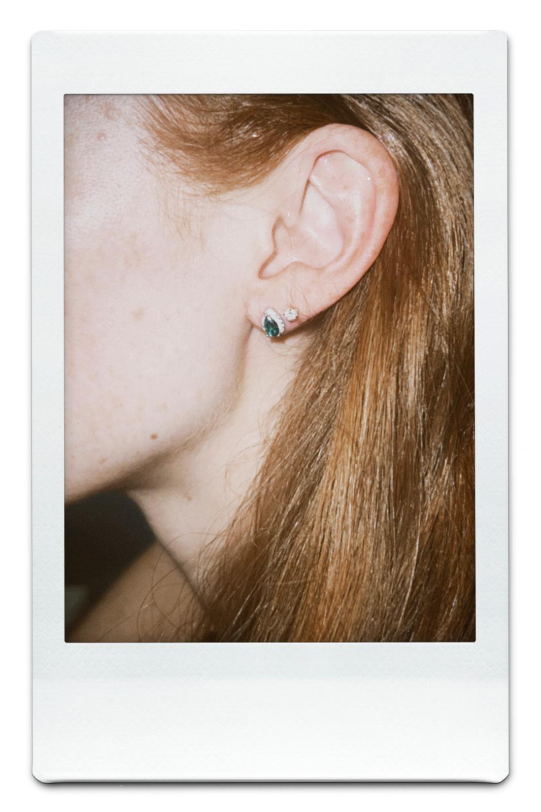 CORTO MINI EMERALD SINGLE EARRING